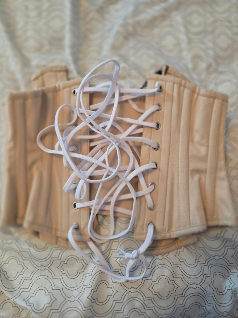 Cream Corset Story under bust Corset, size 20"